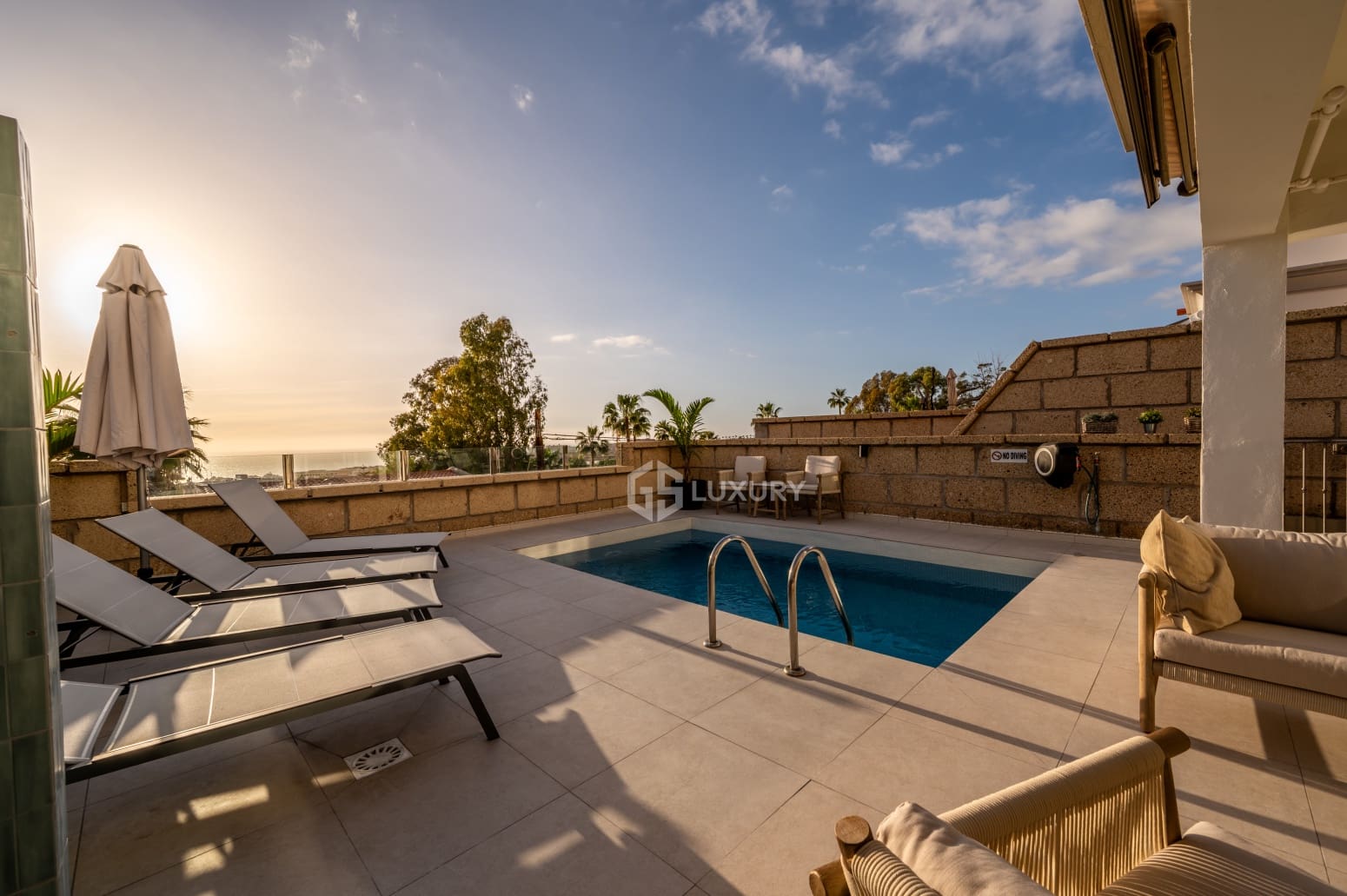 5 soveværelse Villa til leje i Adeje med swimmingpool garage - € 6.800 (Ref: 9821290)