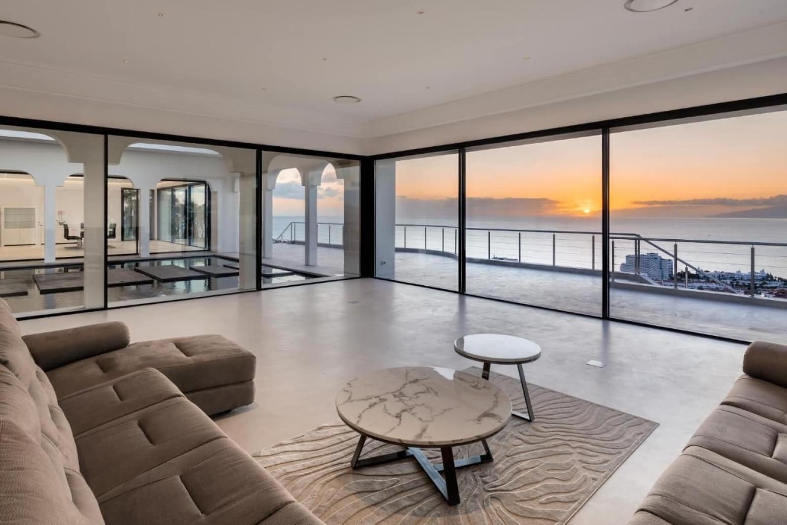Chalet de 7 habitaciones en Adeje en venta con garaje - 8.500.000 € (Ref: 9821291)