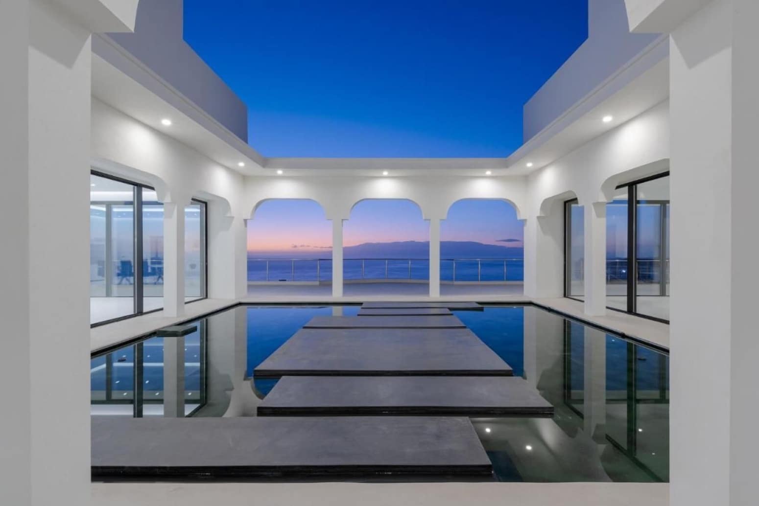 Chalet de 7 habitaciones en Adeje en venta con garaje - 8.500.000 € (Ref: 9821291)
