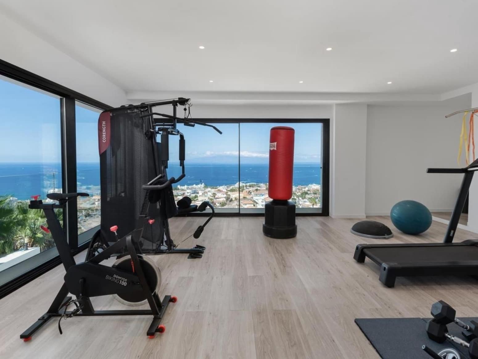 Chalet de 7 habitaciones en Adeje en venta con garaje - 8.500.000 € (Ref: 9821291)