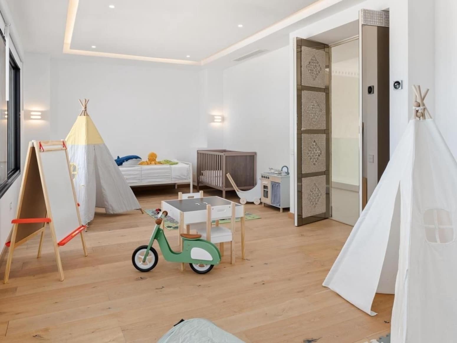 Chalet de 7 habitaciones en Adeje en venta con garaje - 8.500.000 € (Ref: 9821291)