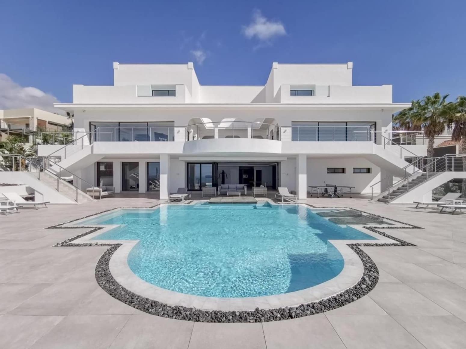 Chalet de 7 habitaciones en Adeje en venta con garaje - 8.500.000 € (Ref: 9821291)