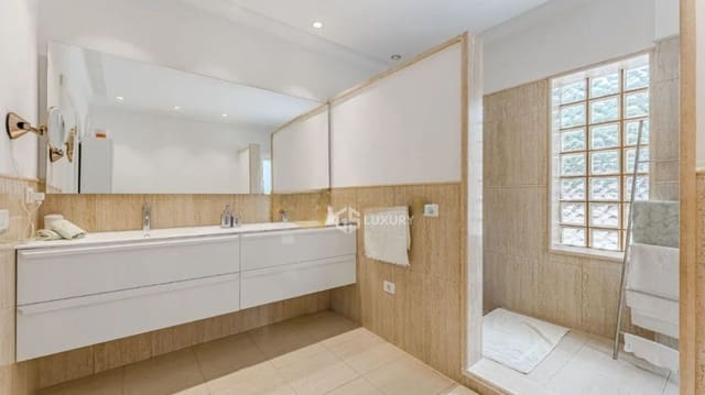 Chalet de 6 habitaciones en Casco Urbano, Adeje en venta con garaje - 2.850.000 € (Ref: 9821292)
