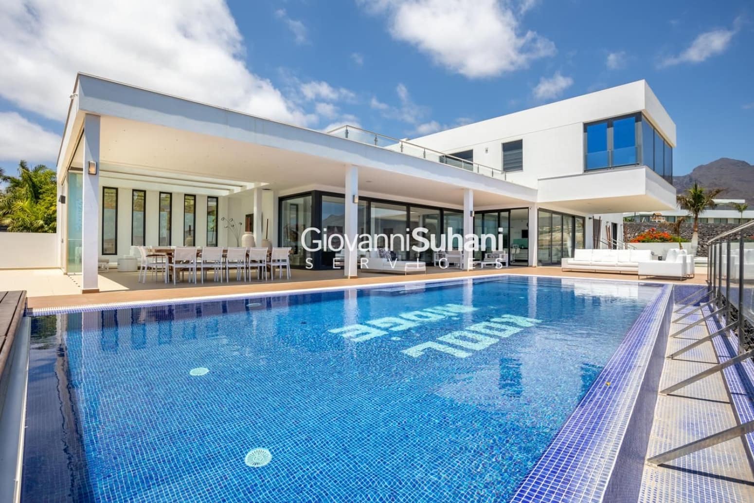 Chalet de 6 habitaciones en Adeje en venta con garaje - 7.000.000 € (Ref: 9821294)