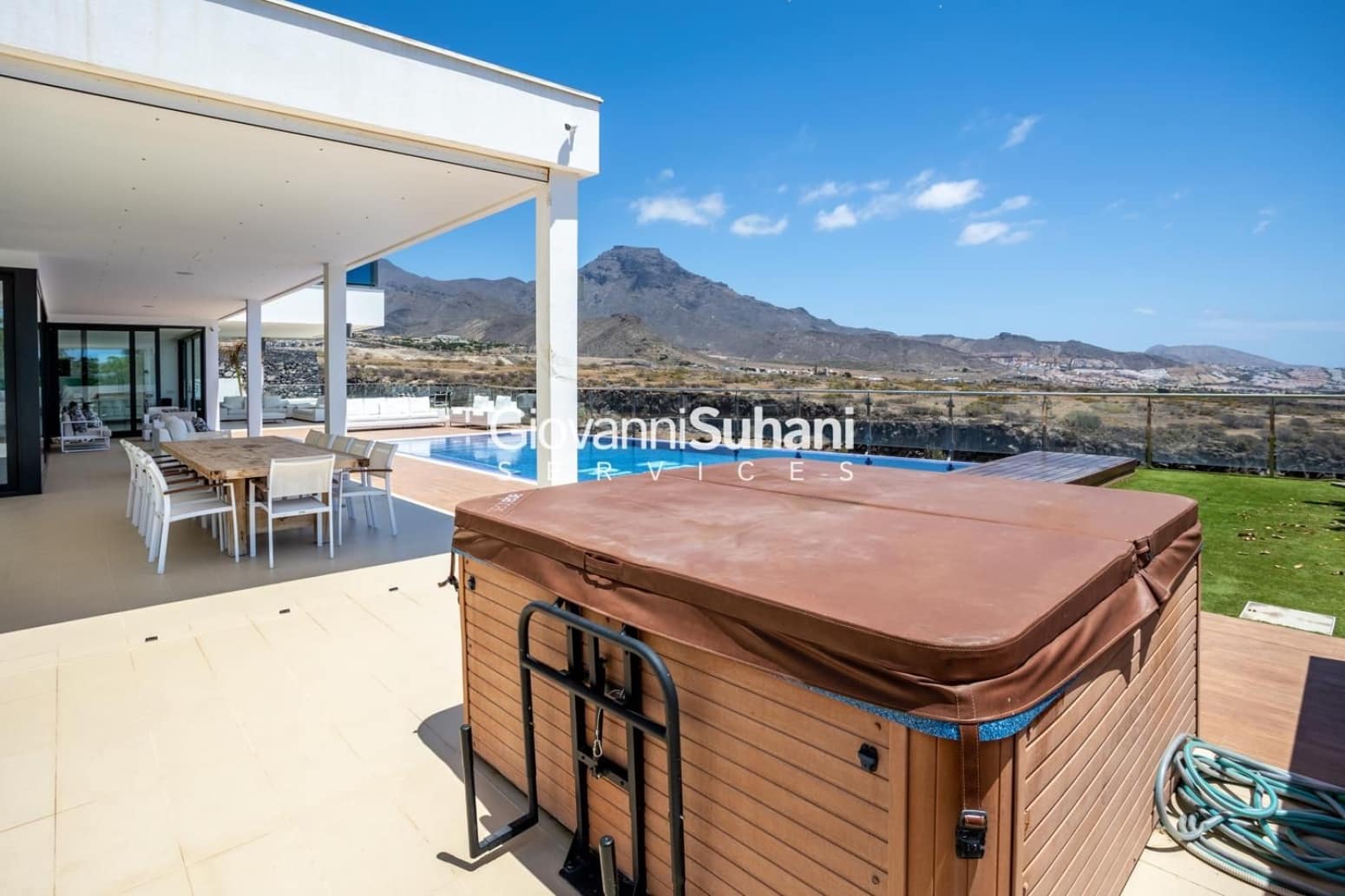 Chalet de 6 habitaciones en Adeje en venta con garaje - 7.000.000 € (Ref: 9821294)