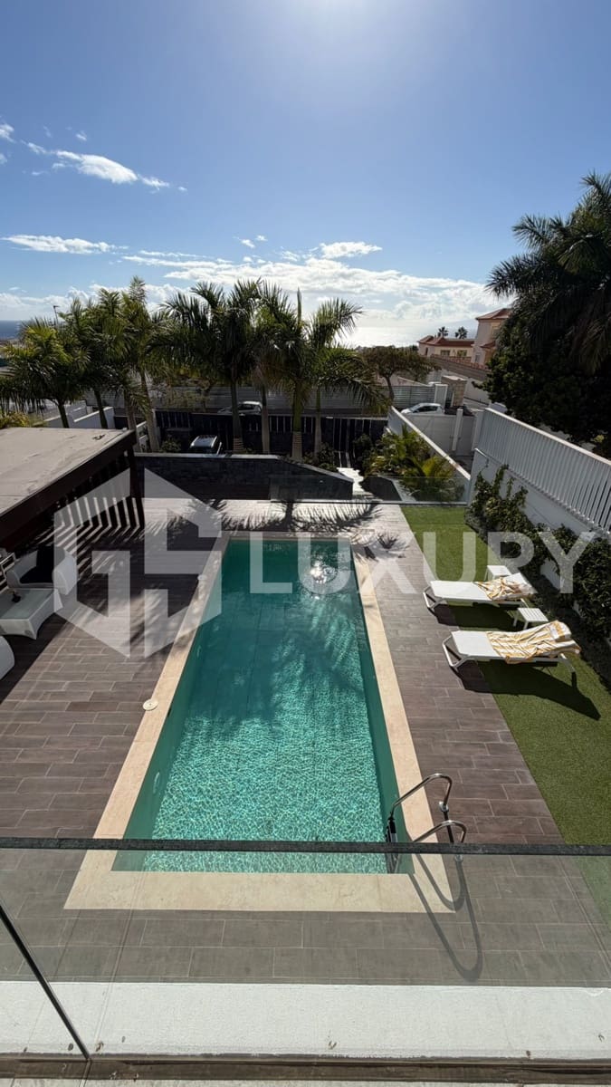 5 soverom Villa til leie i Adeje med svømmebasseng garasje - € 10 000 (Ref: 9821296)