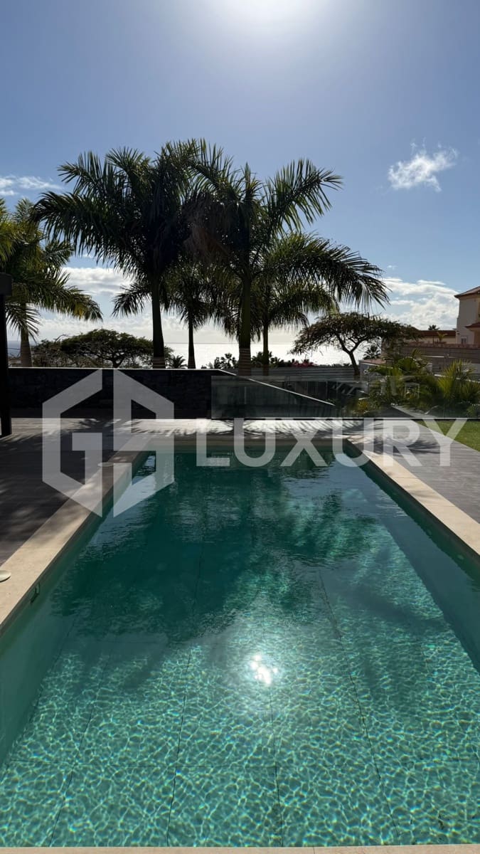 5 soverom Villa til leie i Adeje med svømmebasseng garasje - € 10 000 (Ref: 9821296)