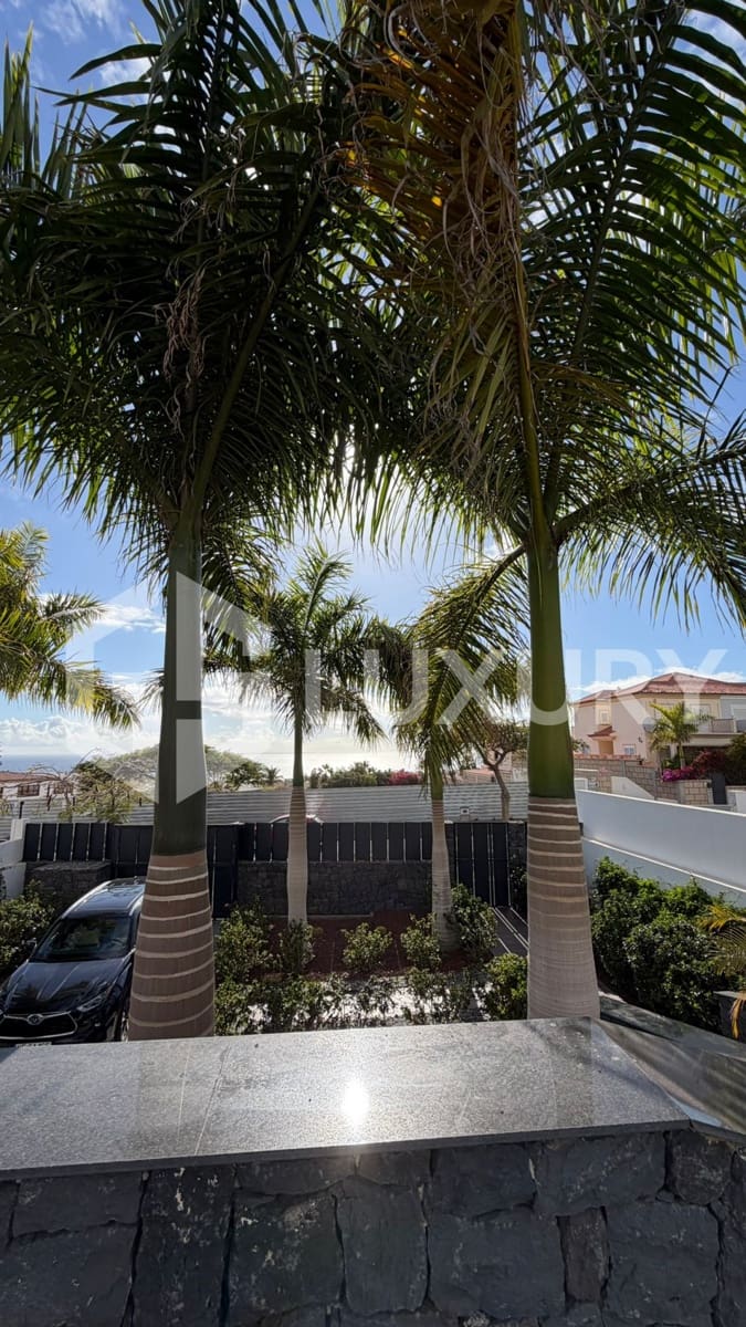 5 soverom Villa til leie i Adeje med svømmebasseng garasje - € 10 000 (Ref: 9821296)