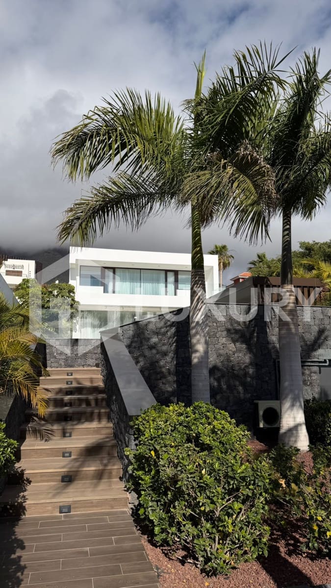 5 soverom Villa til leie i Adeje med svømmebasseng garasje - € 10 000 (Ref: 9821296)