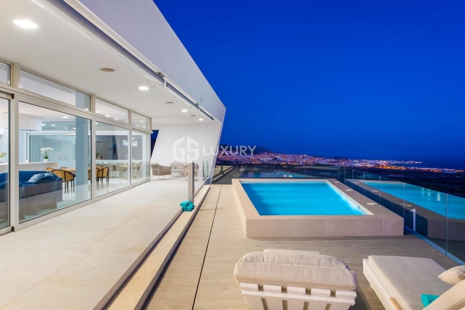 Chalet de 5 habitaciones en Adeje en venta con garaje - 6.500.000 € (Ref: 9821297)