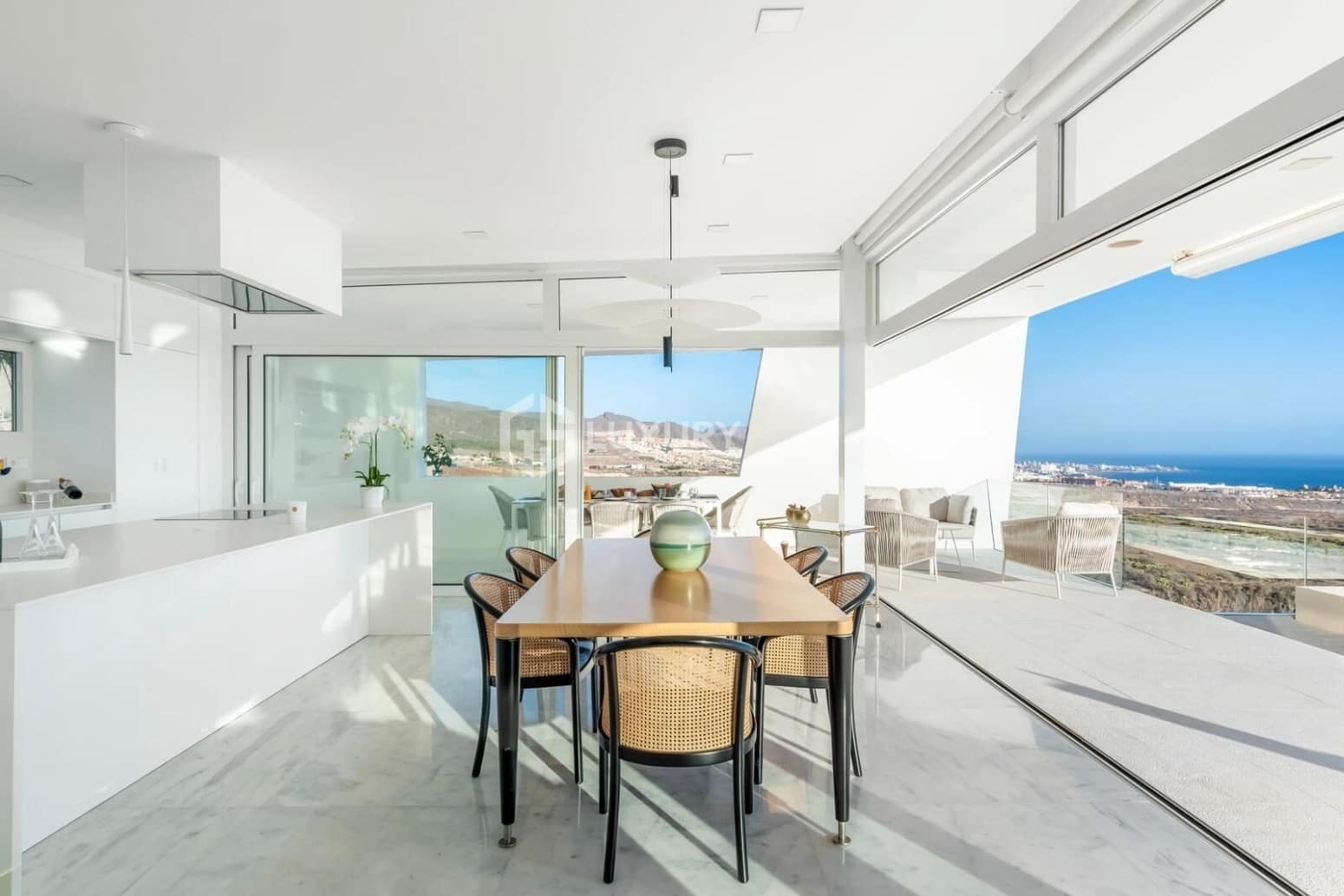 Chalet de 5 habitaciones en Adeje en venta con garaje - 6.500.000 € (Ref: 9821297)