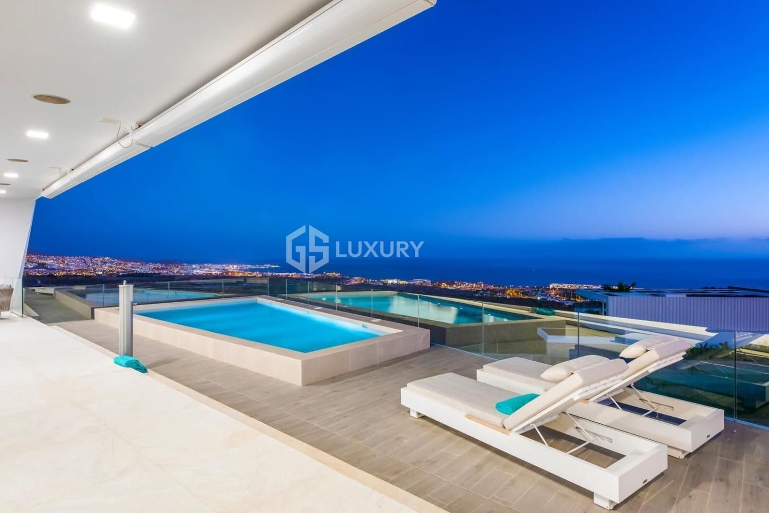Chalet de 5 habitaciones en Adeje en venta con garaje - 6.500.000 € (Ref: 9821297)