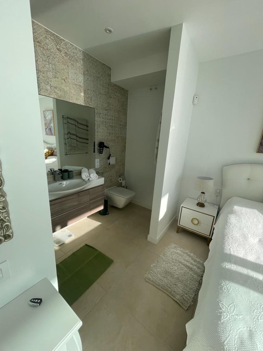 4 bedroom Villa for sale in Adeje with pool garage - € 1,990,000 (Ref: 9821298)