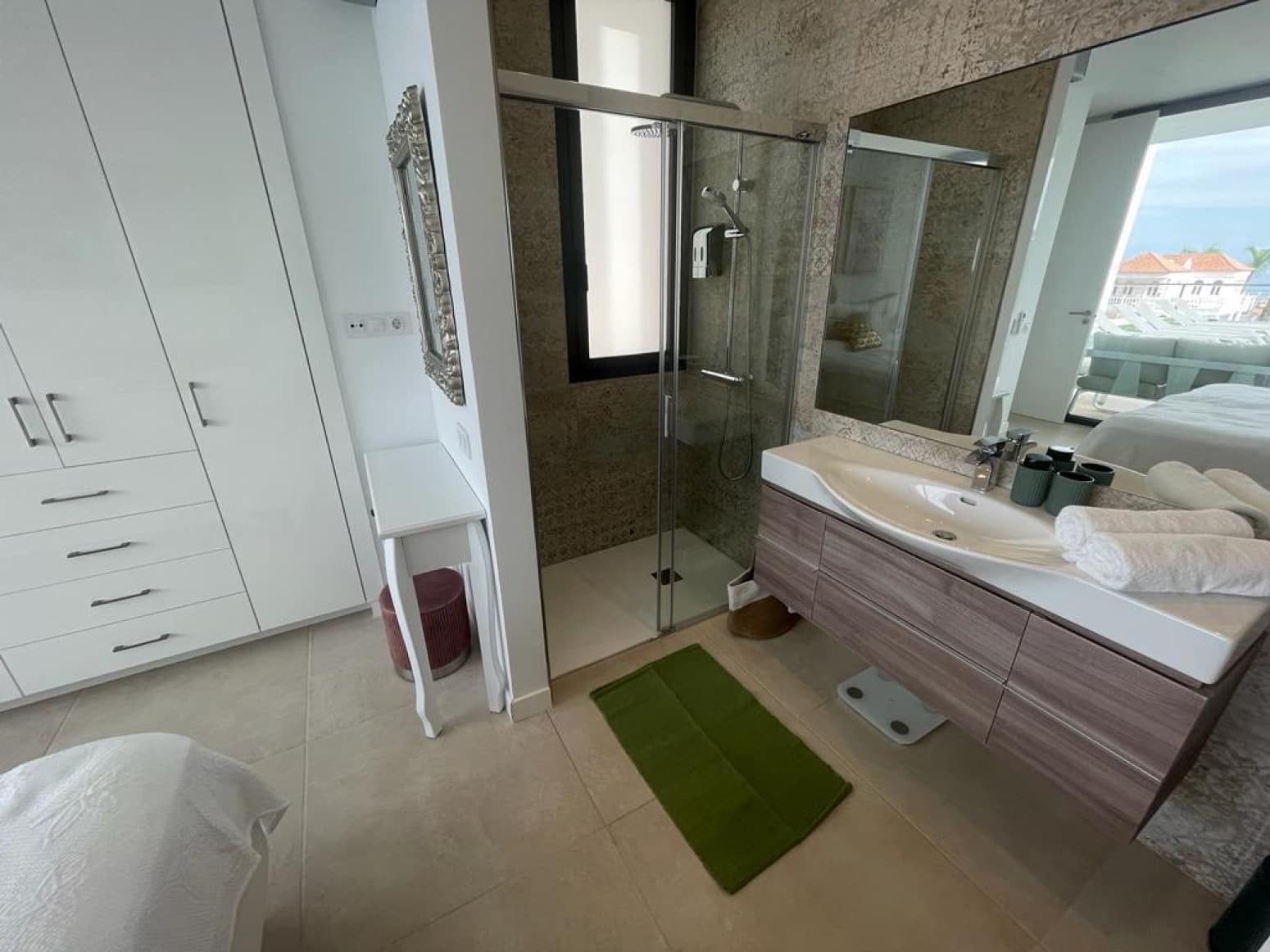 4 bedroom Villa for sale in Adeje with pool garage - € 1,990,000 (Ref: 9821298)