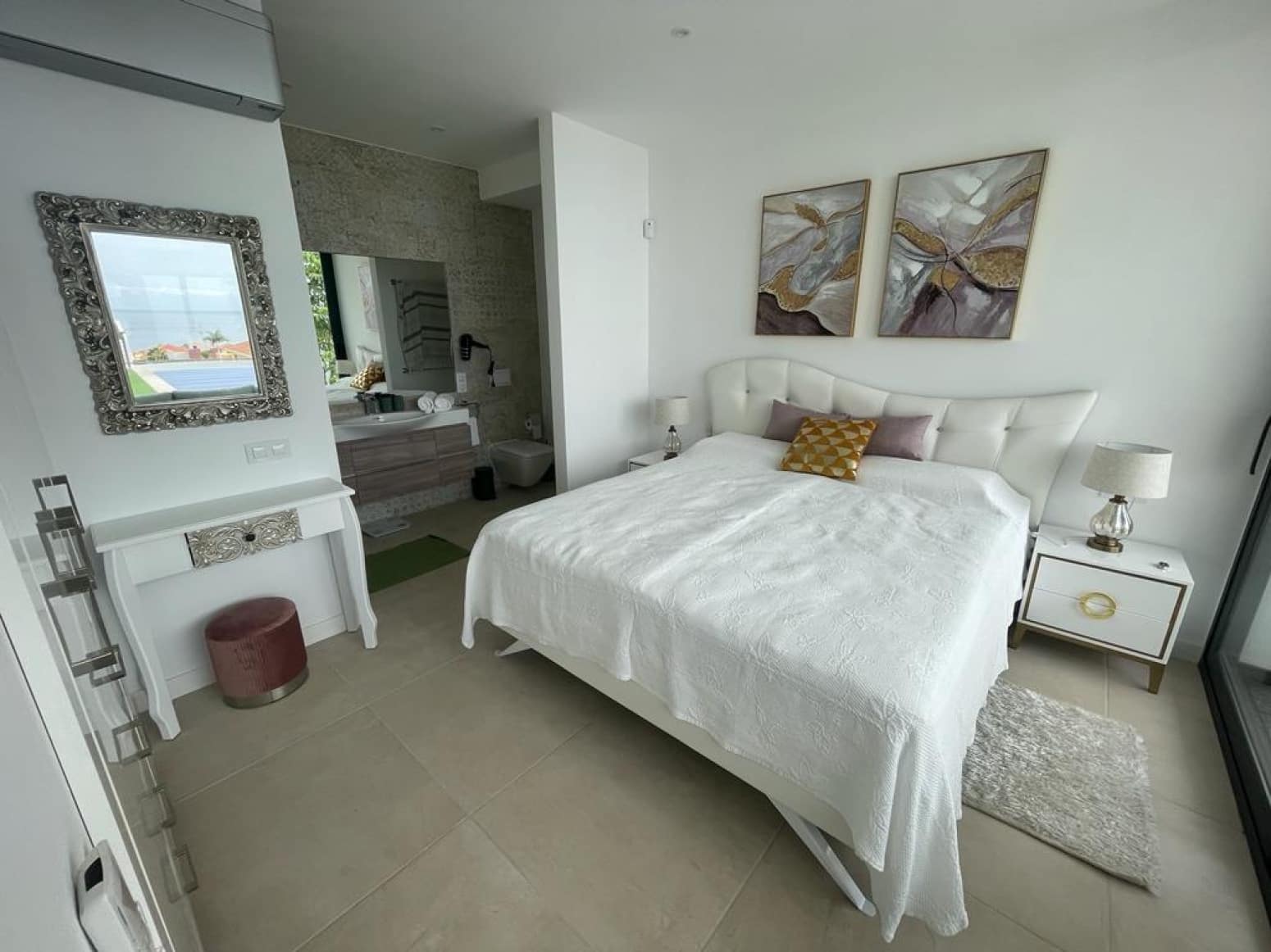 4 bedroom Villa for sale in Adeje with pool garage - € 1,990,000 (Ref: 9821298)