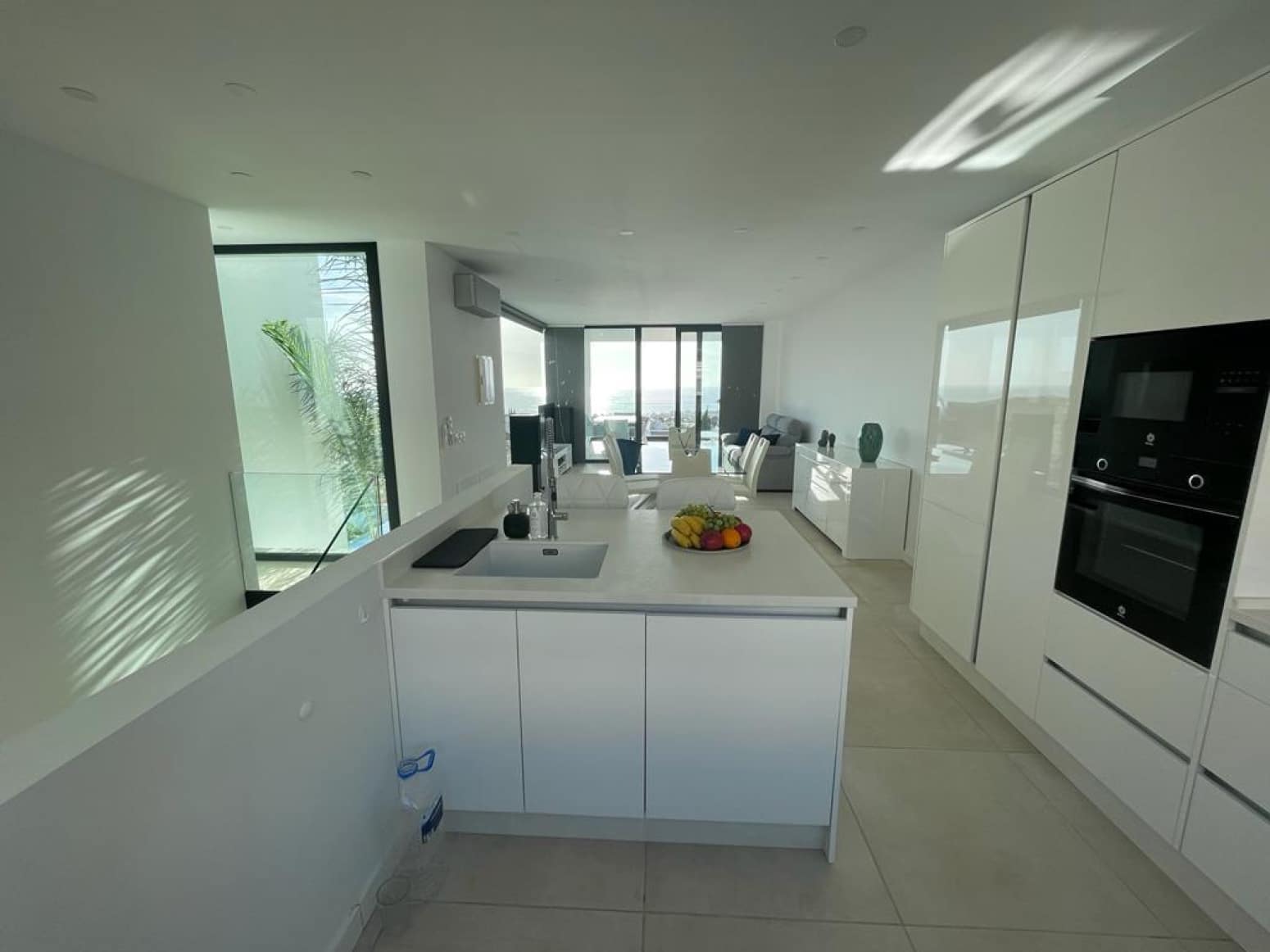 4 bedroom Villa for sale in Adeje with pool garage - € 1,990,000 (Ref: 9821298)