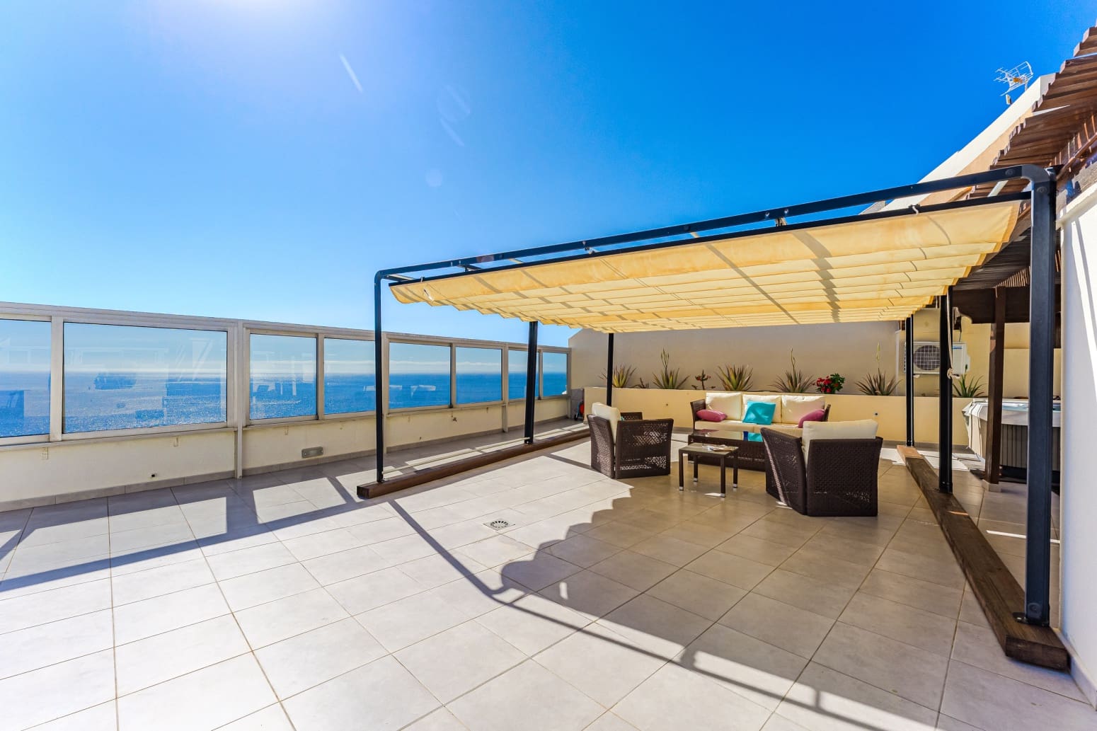 4 bedroom Flat for sale in Adeje with garage - € 900,000 (Ref: 9821299)