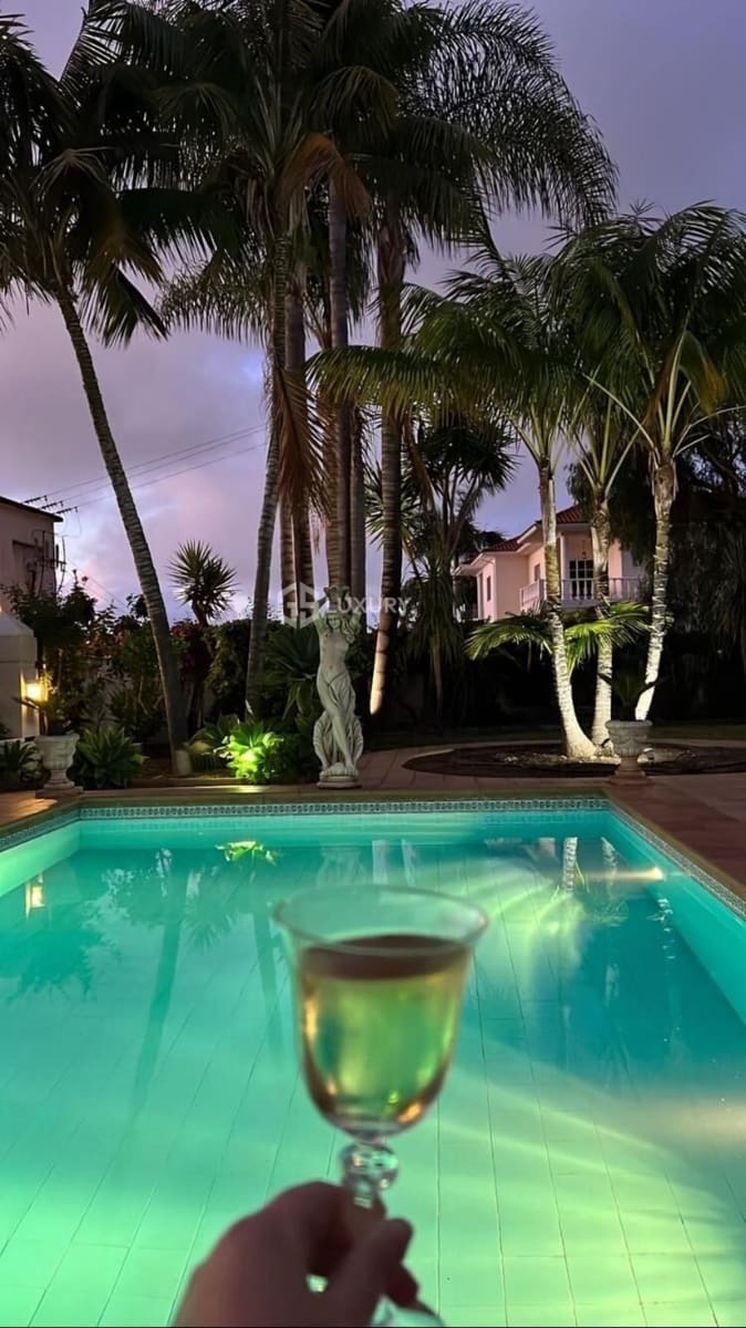 4 bedroom Villa for sale in Santa Ursula with garage - € 1,500,000 (Ref: 9821300)