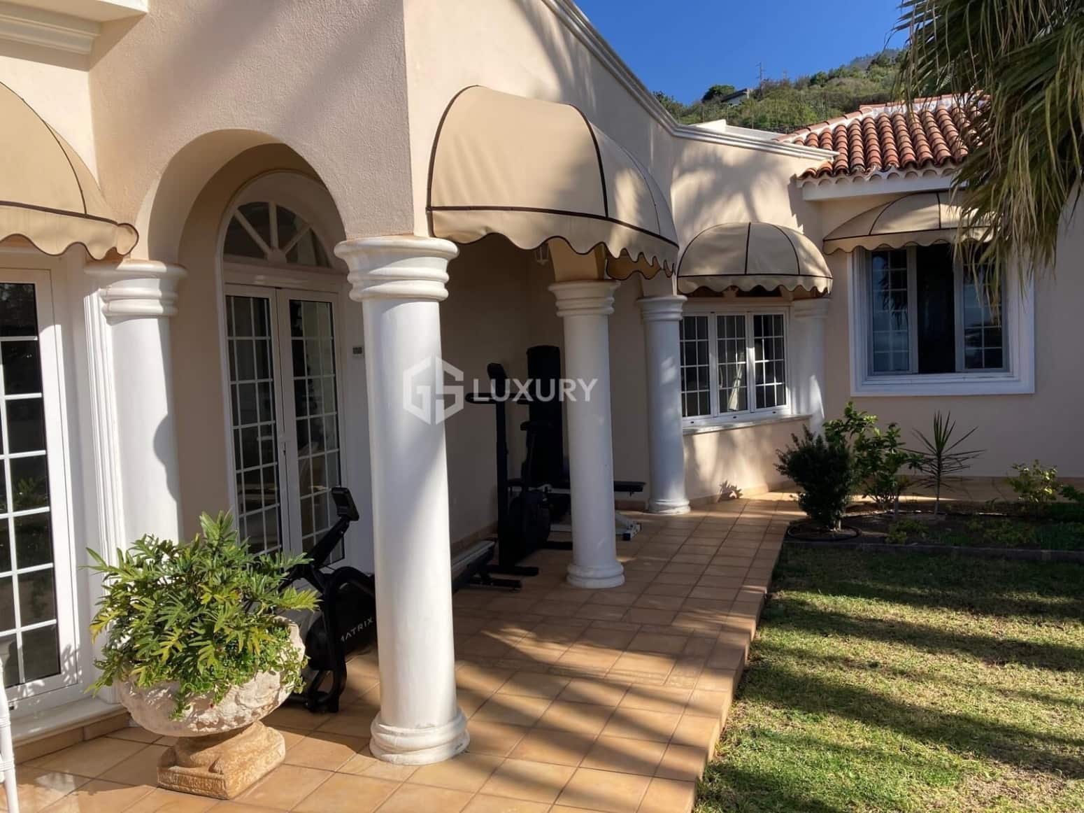 4 bedroom Villa for sale in Santa Ursula with garage - € 1,500,000 (Ref: 9821300)