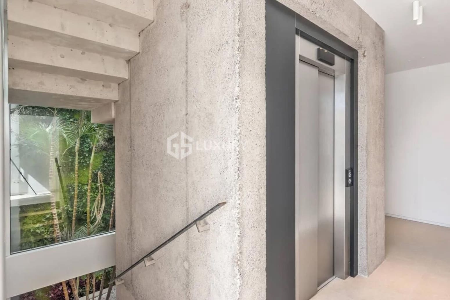 4 chambre Villa/Maison à vendre à Arona avec garage - 2 850 000 € (Ref: 9821301)