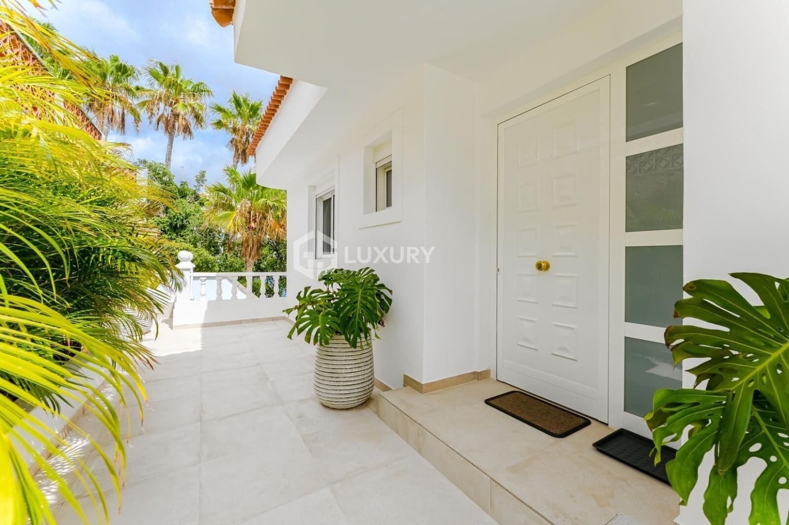 5 soverom Villa til salgs i Adeje med garasje - € 1 900 000 (Ref: 9821302)