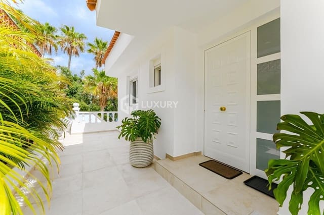 5 Zimmer Villa zu verkaufen in San Eugenio Alto, Adeje mit Garage - 1.900.000 € (Ref: 9821302)