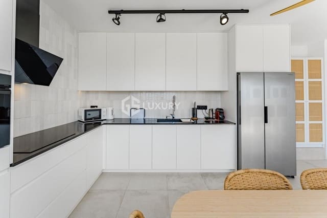 5 Zimmer Villa zu verkaufen in San Eugenio Alto, Adeje mit Garage - 1.900.000 € (Ref: 9821302)