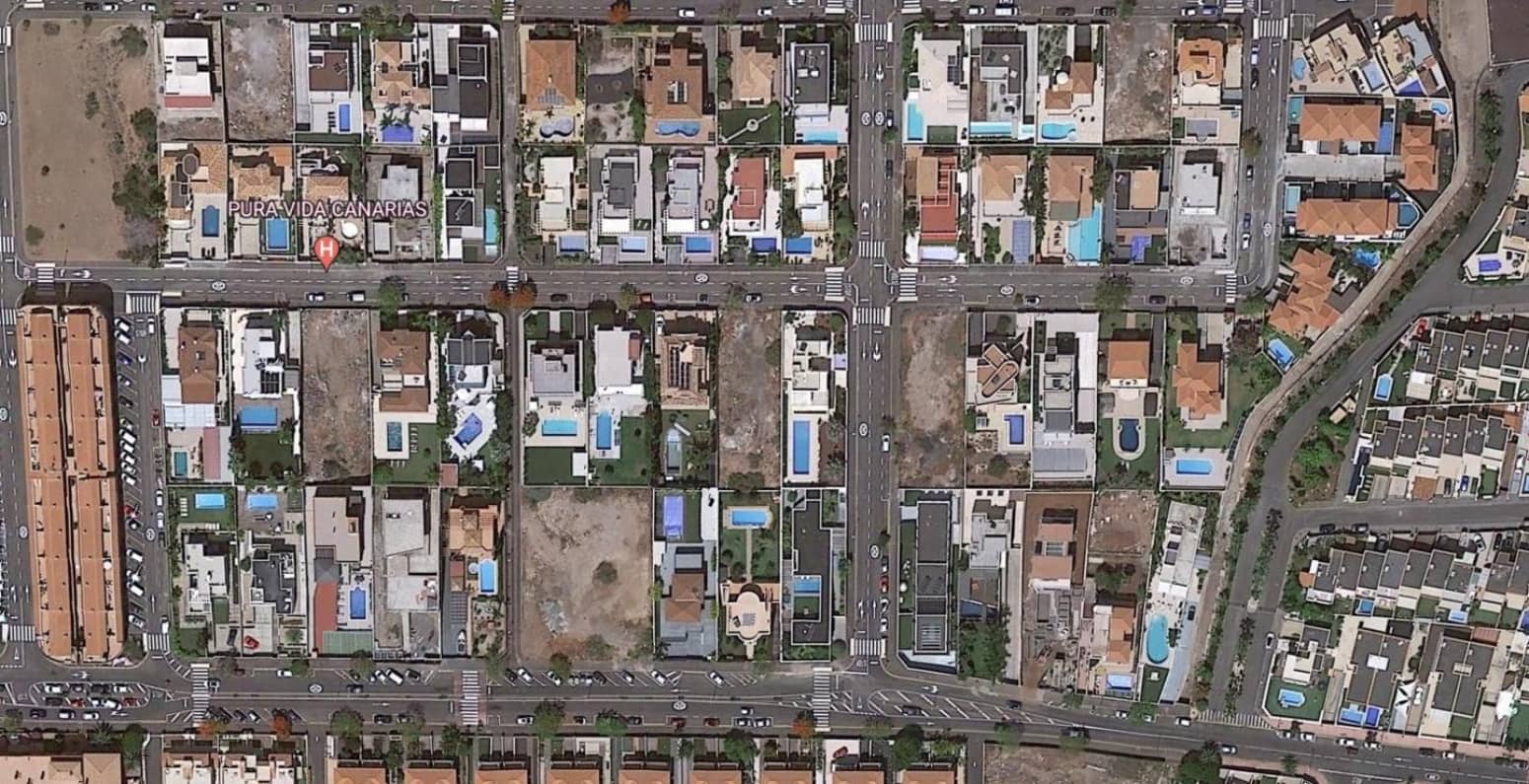 Building Plot for sale in Adeje - € 1,200,000 (Ref: 9821305)