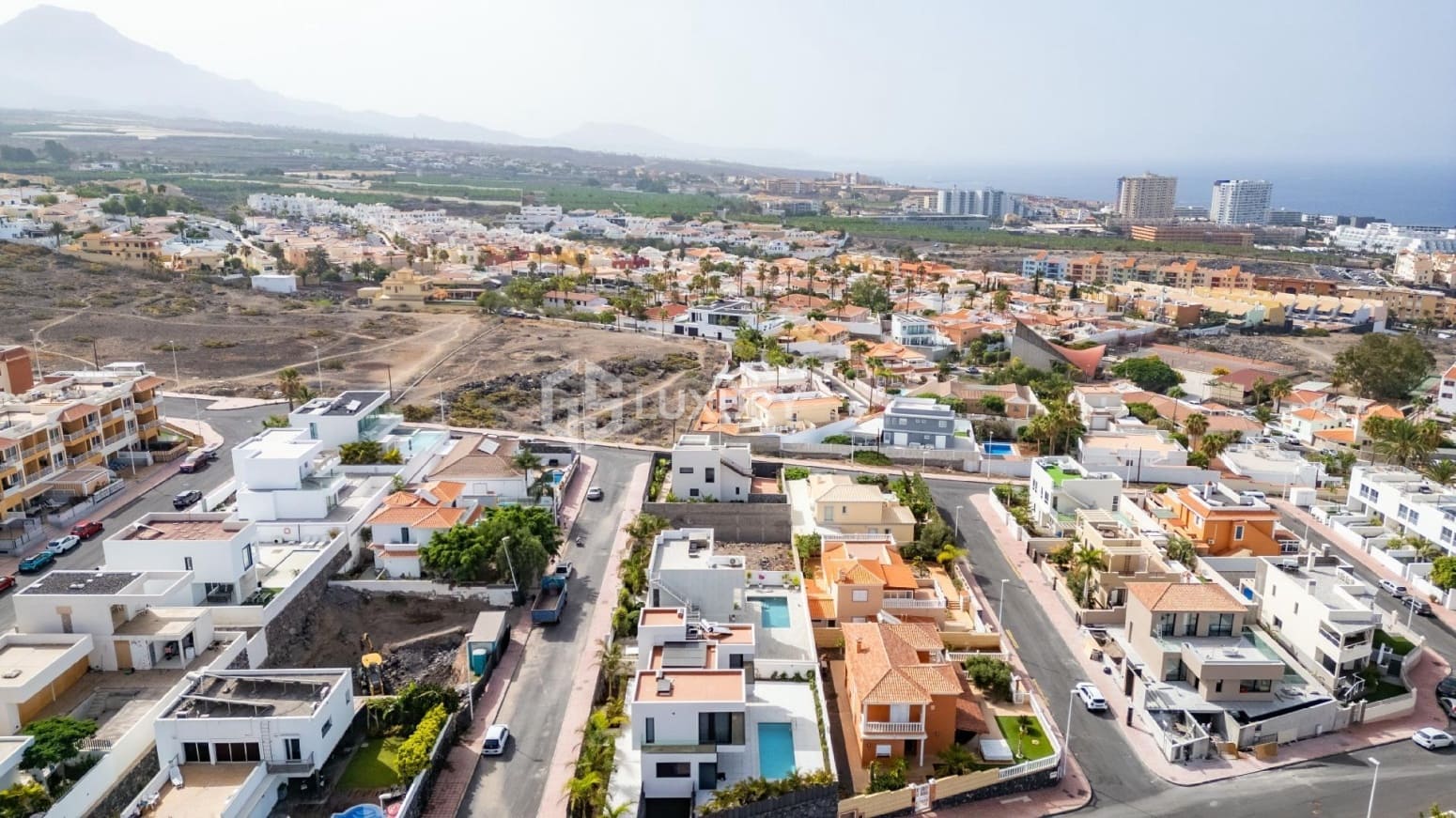 Building Plot for sale in Adeje - € 500,000 (Ref: 9821307)