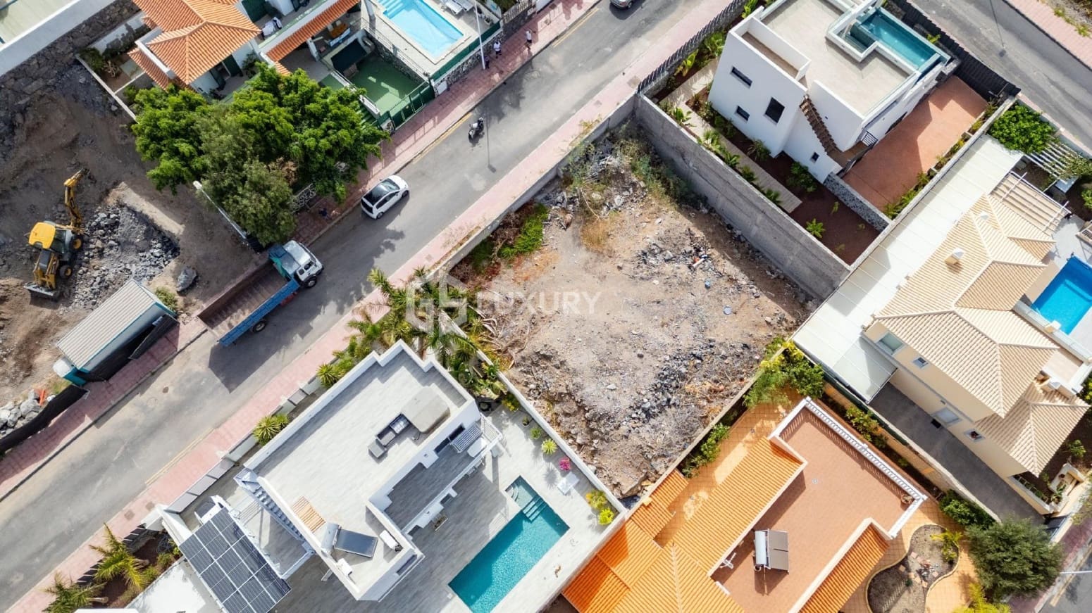 Building Plot for sale in Adeje - € 500,000 (Ref: 9821307)