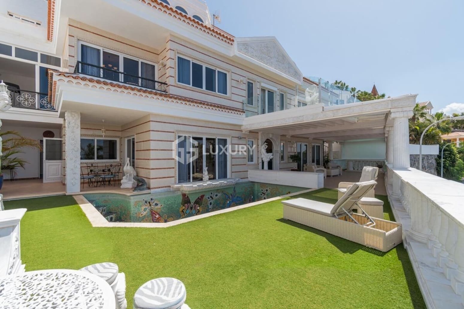 5 slaapkamer Villa te koop in Adeje met garage - € 2.600.000 (Ref: 9821308)