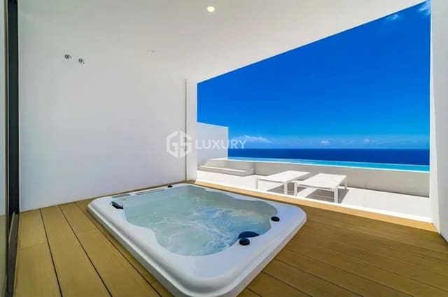 3 bedroom Villa for sale in Buenos Aires, Santa Cruz de Tenerife with garage - € 1,275,000 (Ref: 9821309)