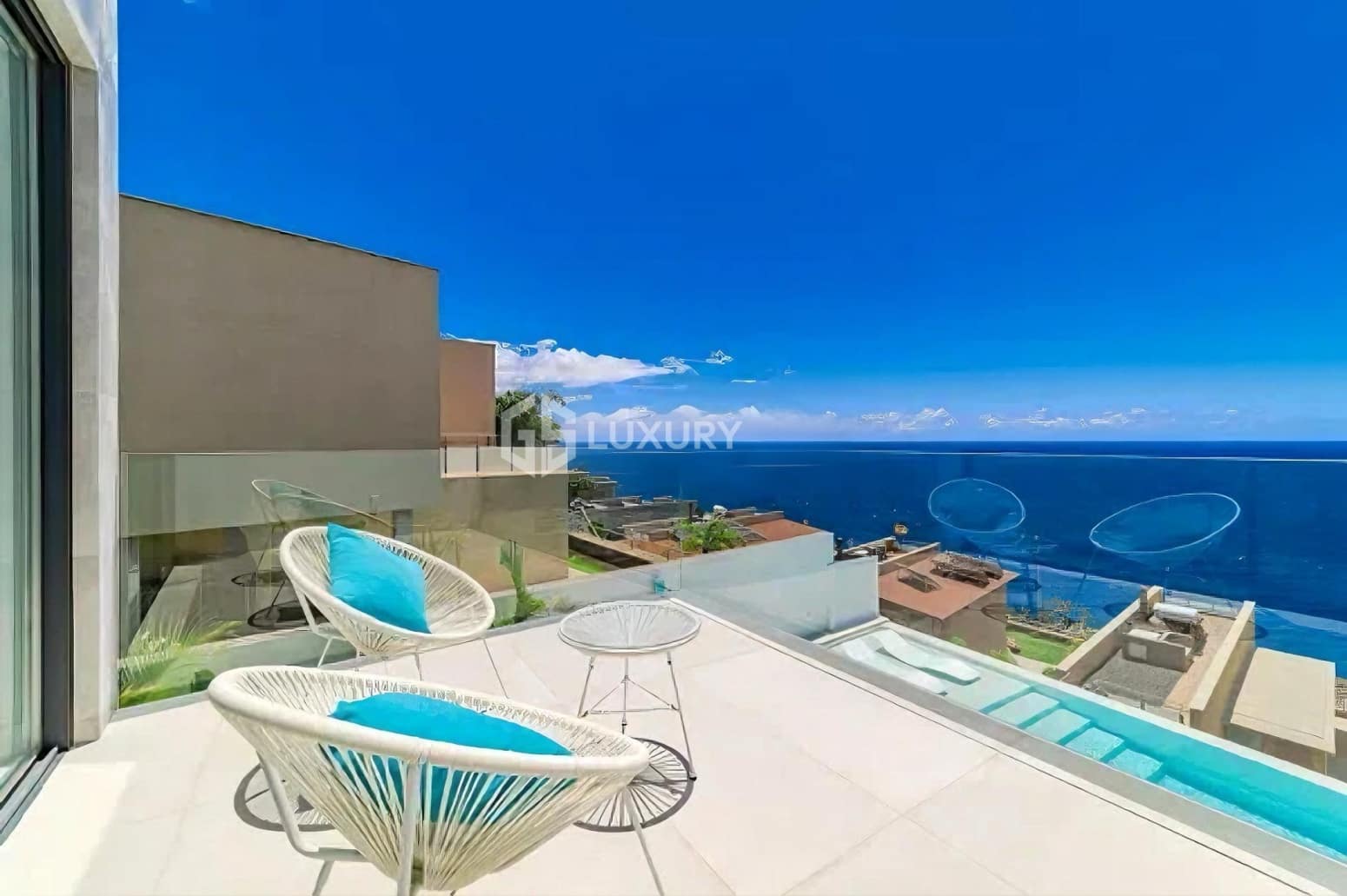 3 bedroom Villa for sale in Santa Cruz de Tenerife with garage - € 1,275,000 (Ref: 9821309)