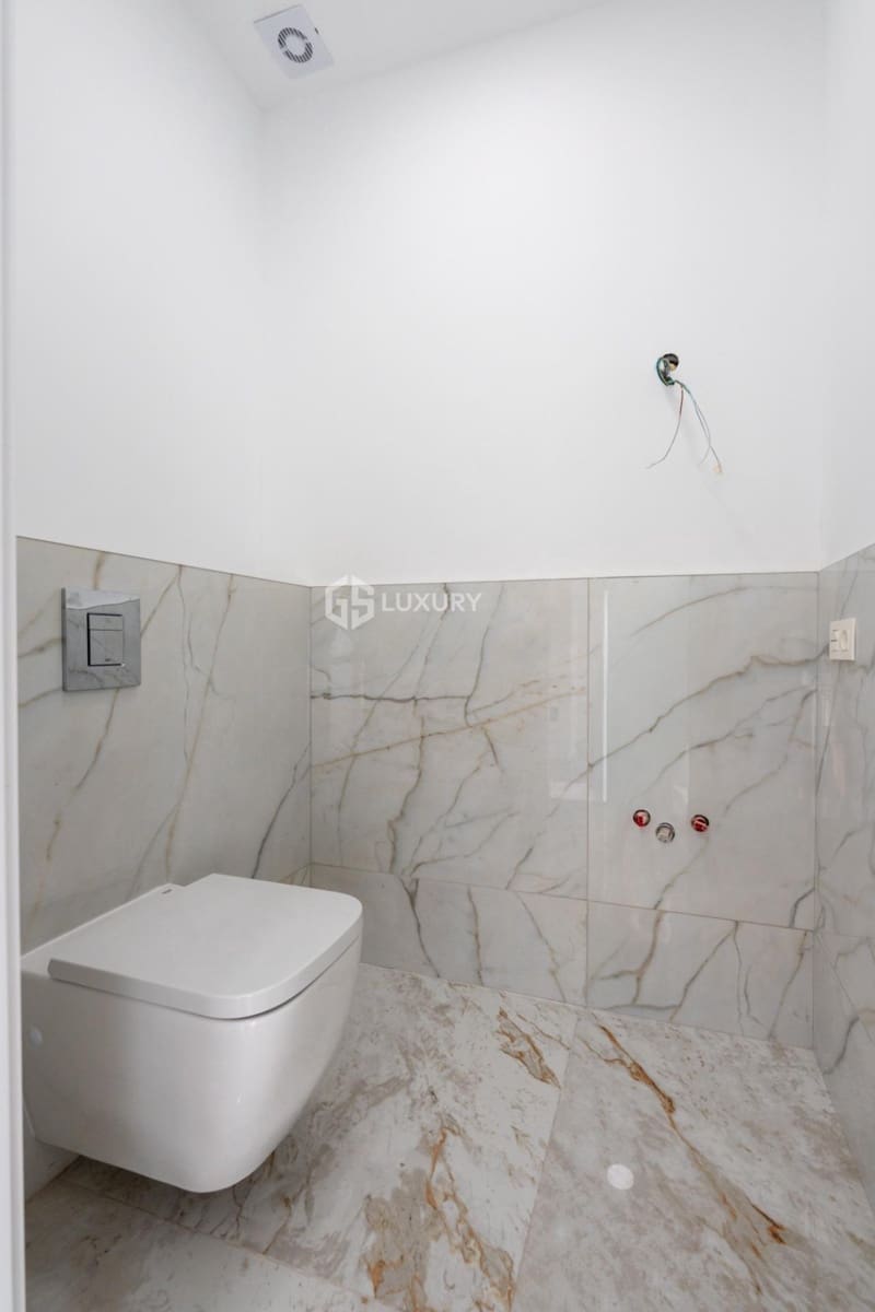3 slaapkamer Flat te koop in Adeje met garage - € 1.350.000 (Ref: 9821311)