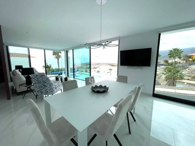Chalet de 3 habitaciones en San Eugenio Alto, Adeje en venta con piscina garaje - 1.795.000 € (Ref: 9827720)