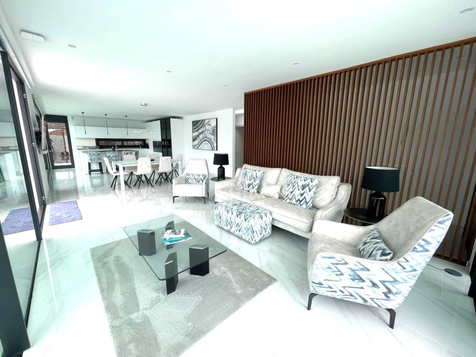 Chalet de 3 habitaciones en Adeje en venta con piscina garaje - 1.795.000 € (Ref: 9827720)