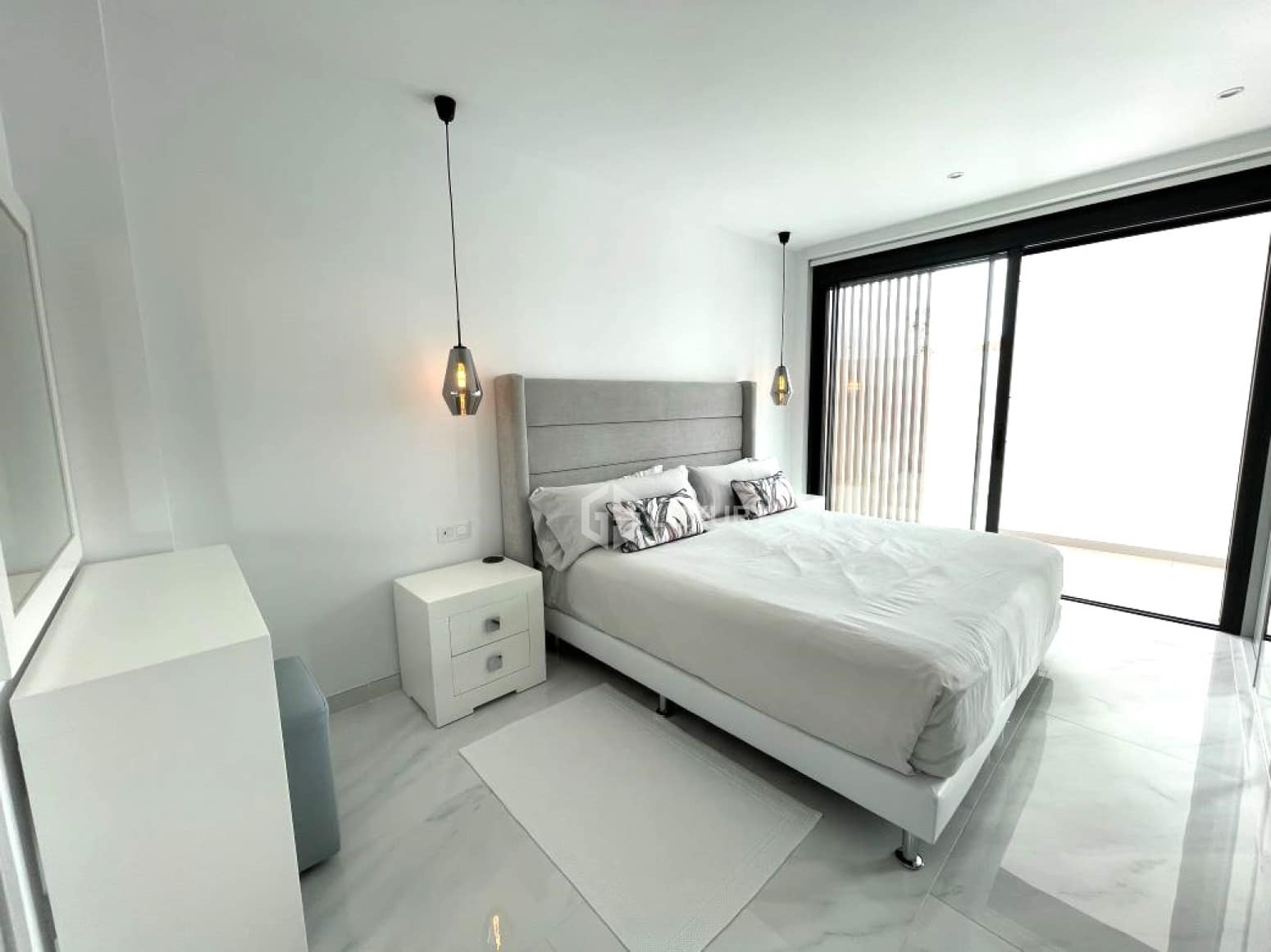Chalet de 3 habitaciones en Adeje en venta con piscina garaje - 1.795.000 € (Ref: 9827720)