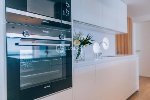 3 soveværelse Villa til salg i Guía de Isora med garage - € 2.100.000 (Ref: 9827982)