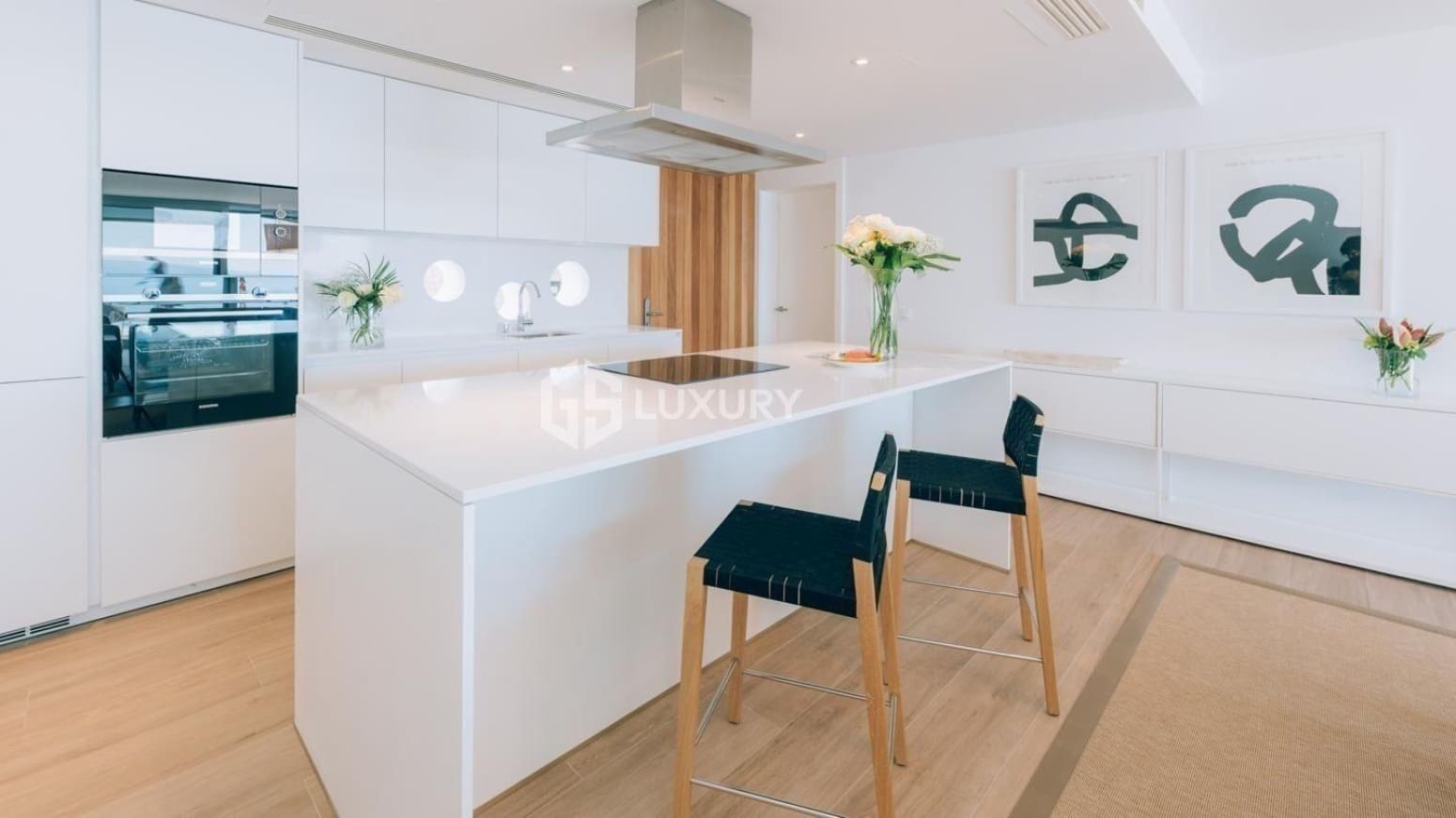 3 slaapkamer Villa te koop in Guia de Isora met garage - € 2.100.000 (Ref: 9827982)