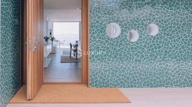 3 soveværelse Villa til salg i Guía de Isora med garage - € 2.100.000 (Ref: 9827982)