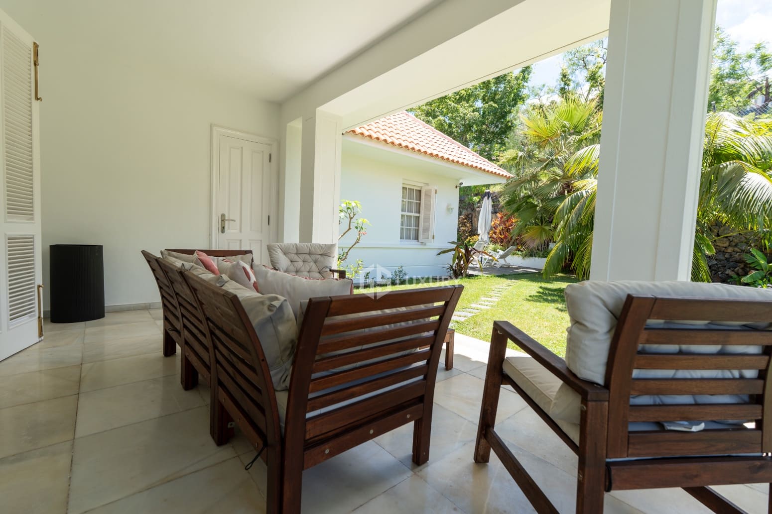 4 bedroom Villa for rent in La Orotava with pool garage - € 3,500 (Ref: 9854474)