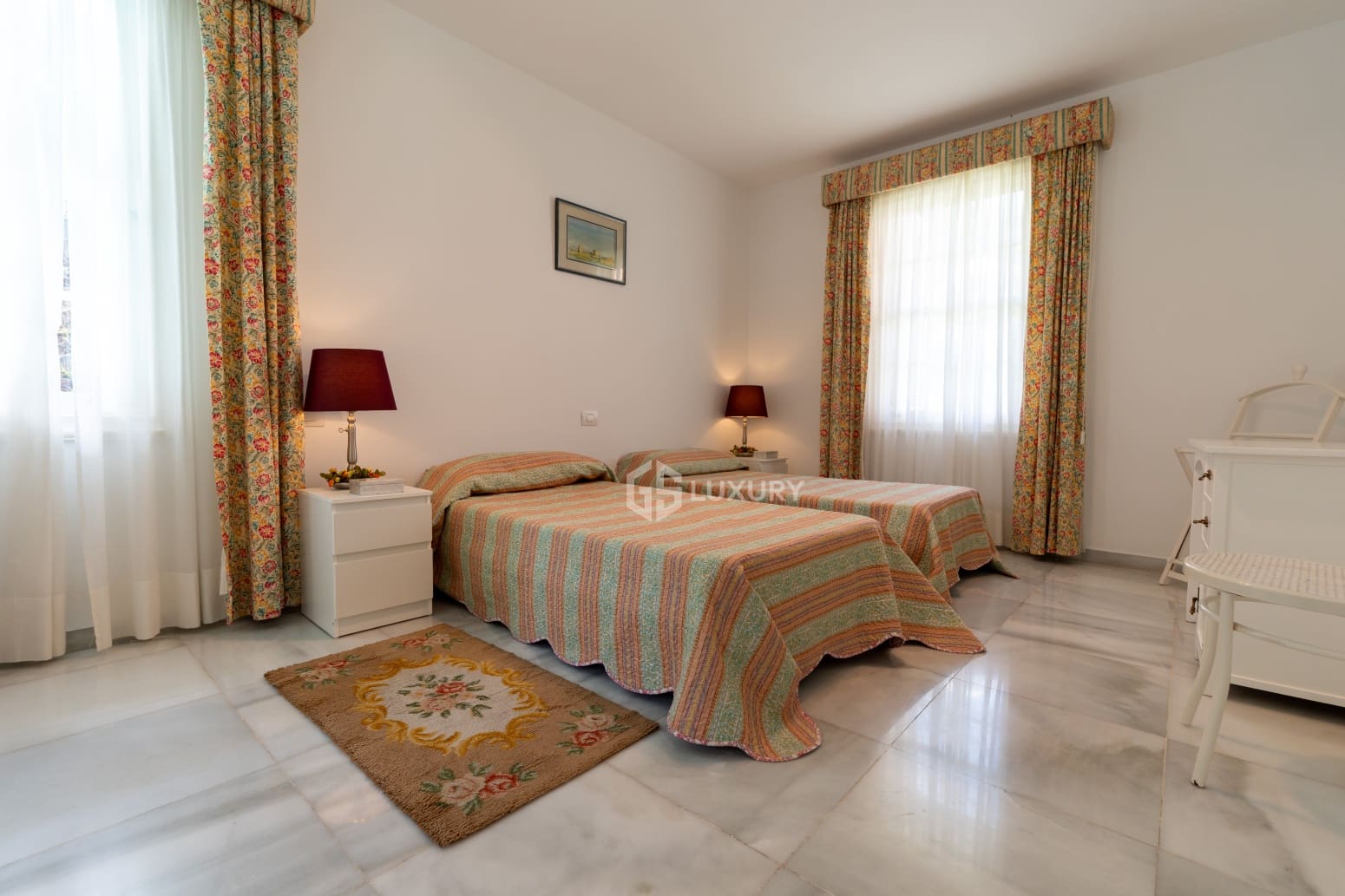 4 bedroom Villa for rent in La Orotava with pool garage - € 3,500 (Ref: 9854474)