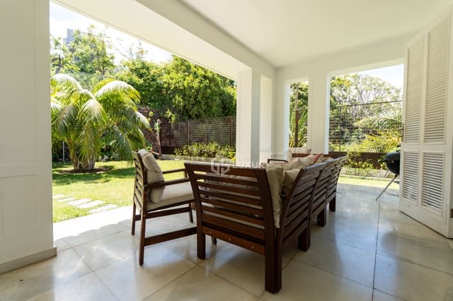 4 bedroom Villa for rent in La Orotava with pool garage - € 3,500 (Ref: 9854474)