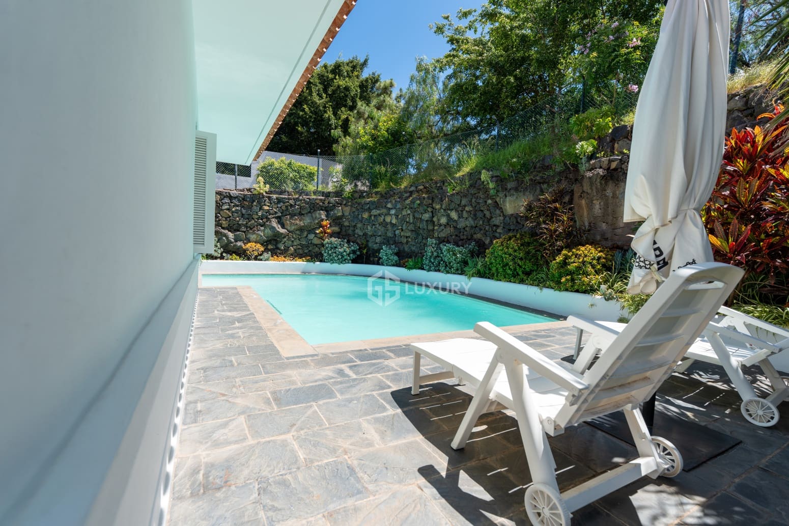 4 bedroom Villa for rent in La Orotava with pool garage - € 3,500 (Ref: 9854474)