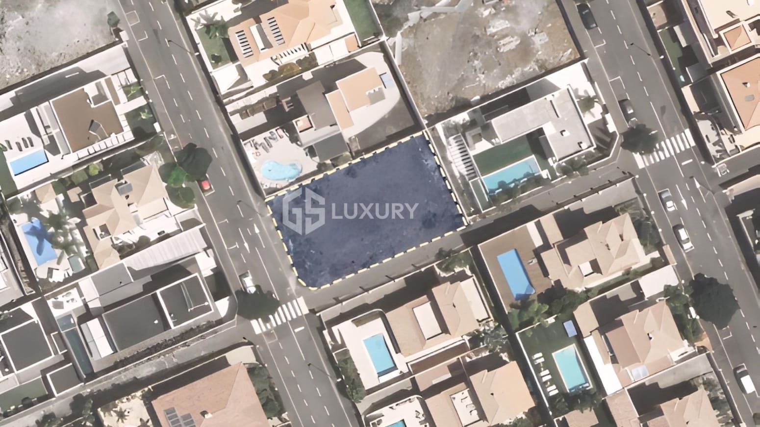 Building Plot for sale in Adeje - € 790,000 (Ref: 9858574)