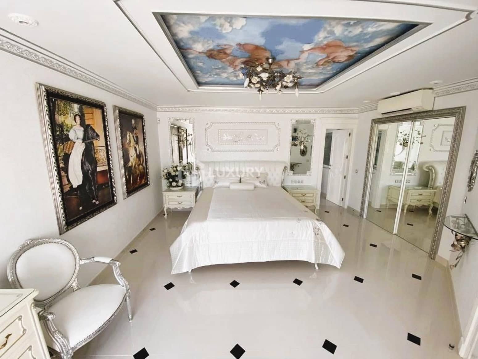 6 slaapkamer Villa te koop in Adeje met garage - € 4.500.000 (Ref: 9858579)