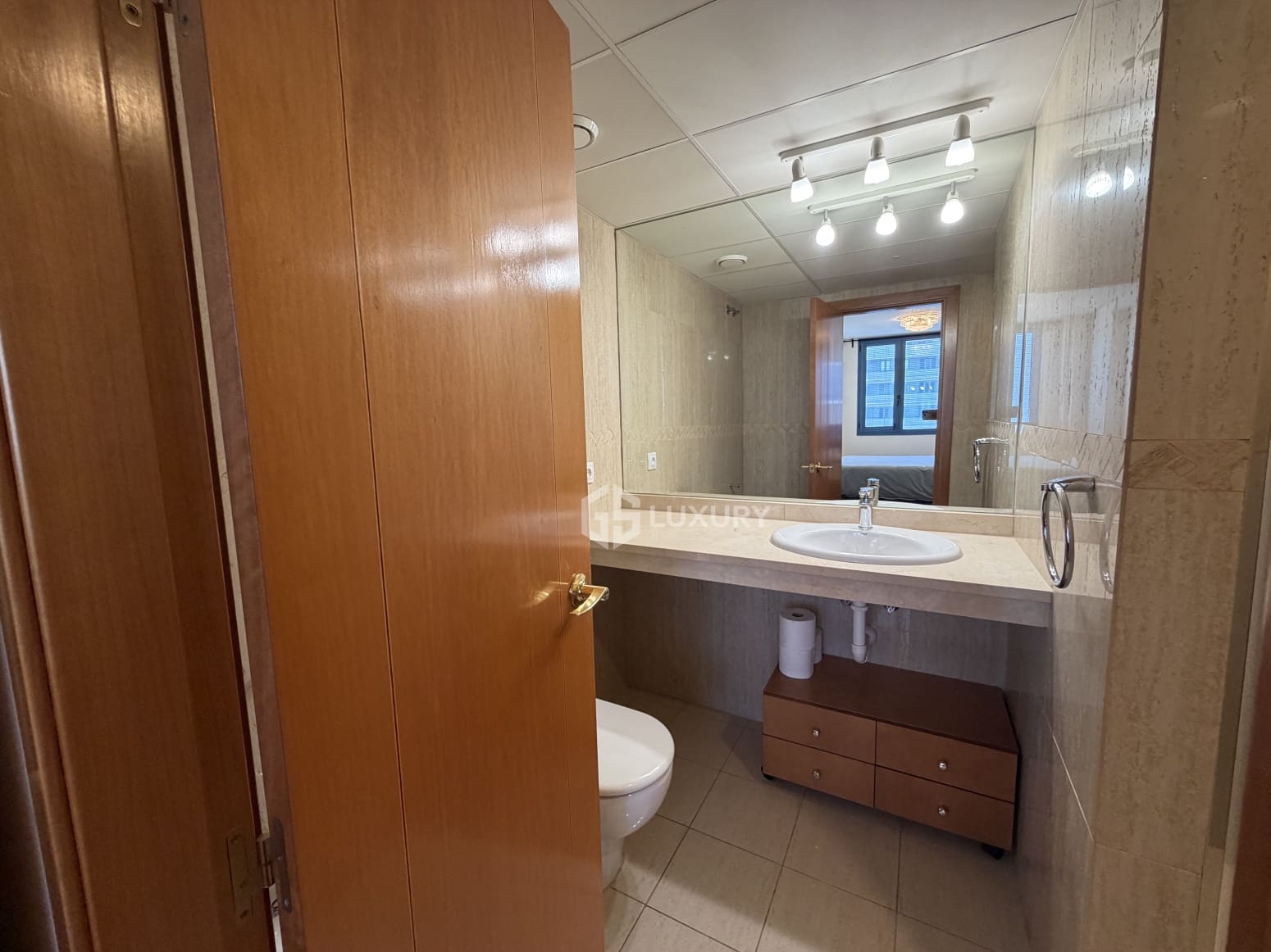 3 bedroom Flat for rent in Santa Cruz de Tenerife with garage - € 2,000 (Ref: 9858841)