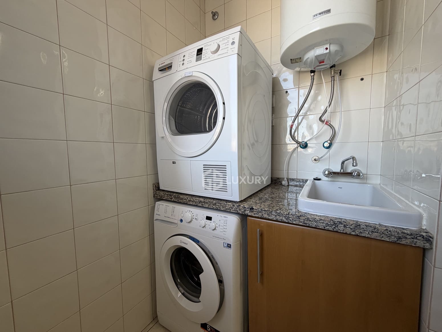 3 bedroom Flat for rent in Santa Cruz de Tenerife with garage - € 2,000 (Ref: 9858841)