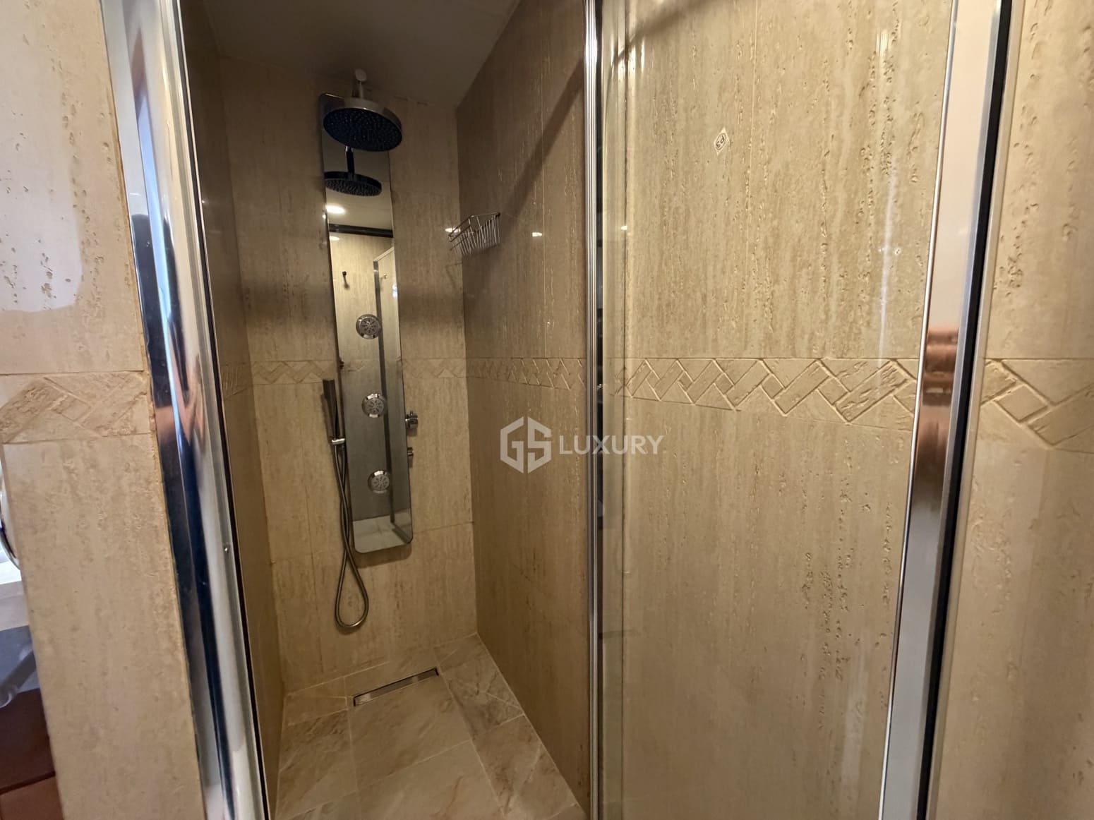 3 bedroom Flat for rent in Santa Cruz de Tenerife with garage - € 2,000 (Ref: 9858841)