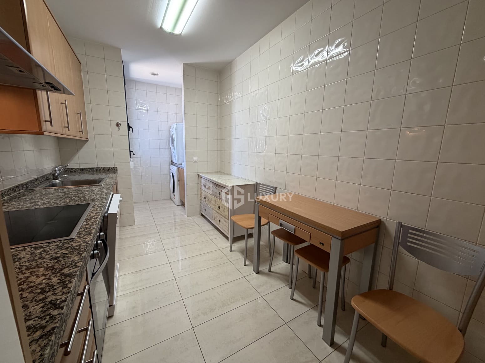 3 bedroom Flat for rent in Santa Cruz de Tenerife with garage - € 2,000 (Ref: 9858841)